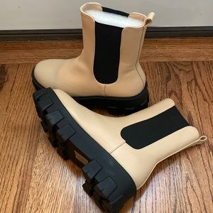 NEW Miss Lola Ankle Boots
